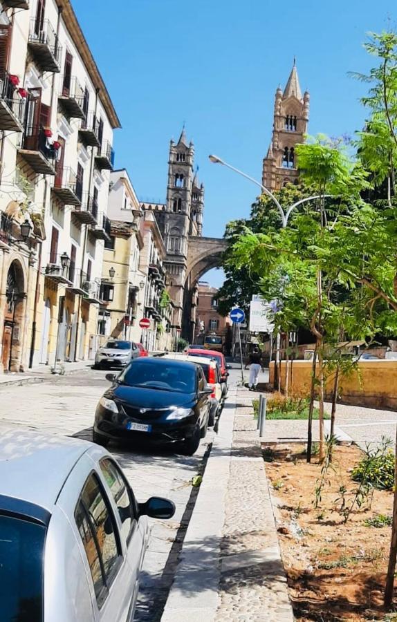 A Due Passi Dalla Cattedrale Leilighet Palermo Eksteriør bilde